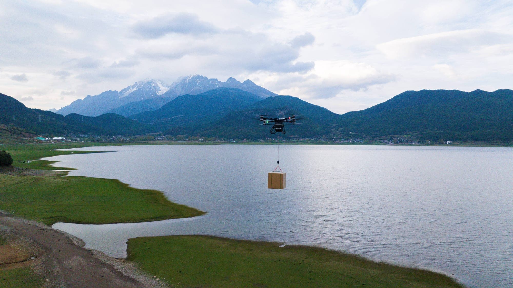 DJI FlyCart 100 Drone (With RC) view 3