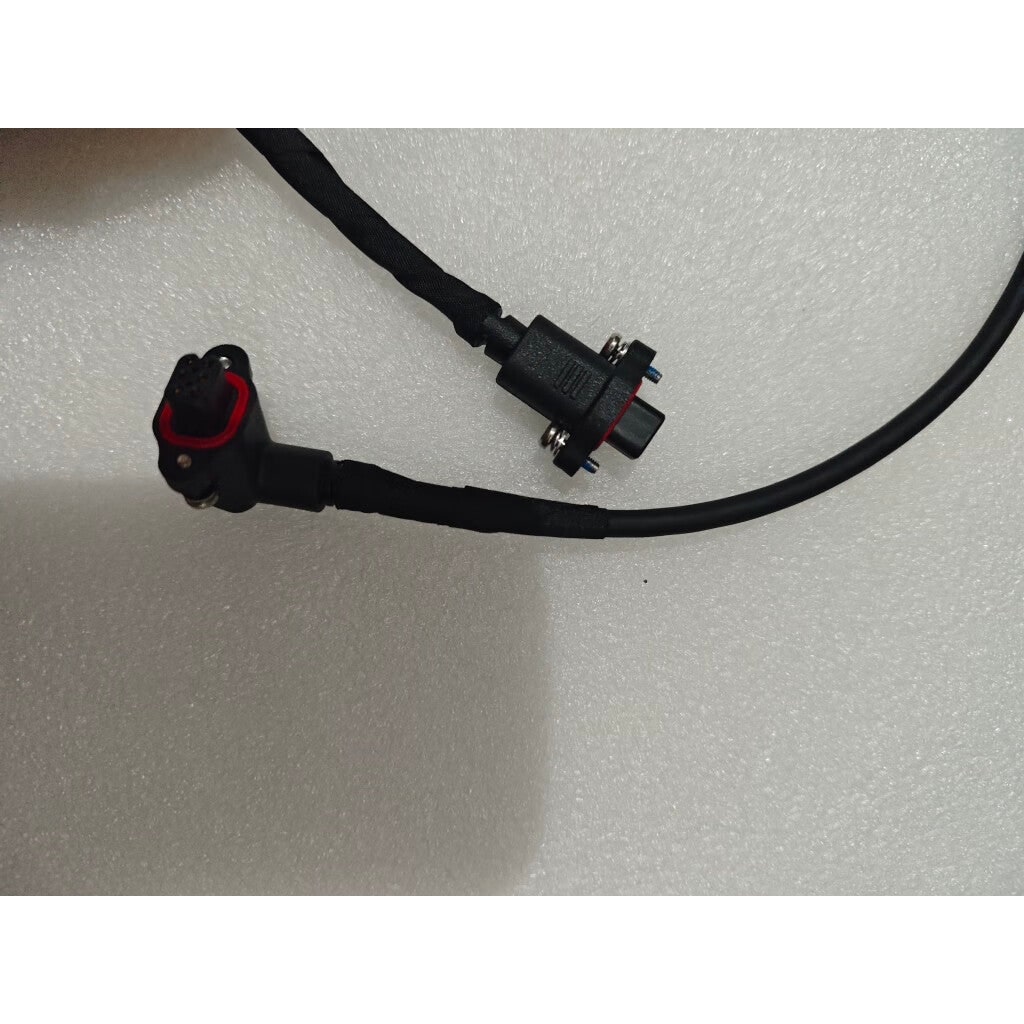 Spotlight Signal Cable - Long (T70P) YC.XC.XX001393